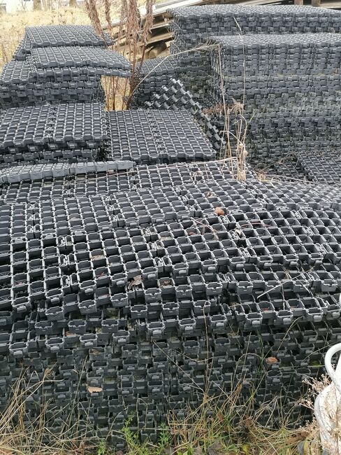 Rasen gitter matten ca 50 auf 50 teils am Stück, Sunbeam Ranch! , Horse & Stable Mats, Kaufbeuren 