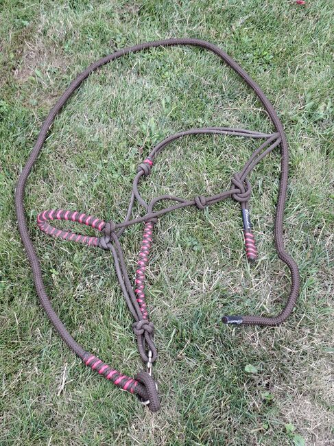 Knotenhalfter mit Strick, Diana Bock , Halters, Monheim, Image 2