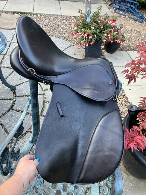 Gfs vsd pro Saddle, Gfs Vsd, Liz bayliss , All Purpose Saddle, Sheffield , Image 2