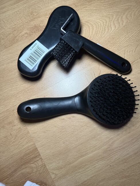 Nagelneues Putzset, Showmaster, Jasmin , Grooming Brushes & Equipment, Rosenheim 