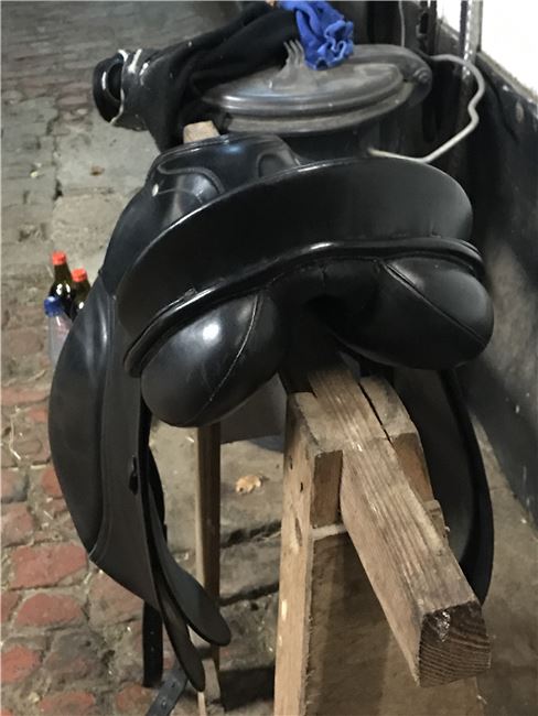 Gut erhaltener, bequemer und weicher Passiersattel, Passier Comfort, Katharina Klein, Dressage Saddle, Wildeshausen , Image 4