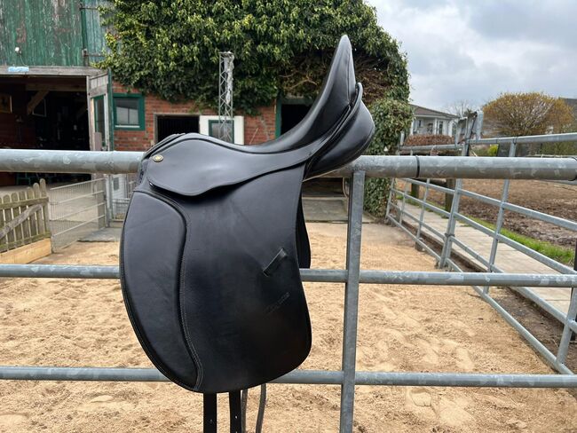 Gut erhaltenen und gepflegten Dressursattel Sommer Modell Magnus, Sommer  Magnus , F. Losch , Dressage Saddle, Norderstedt