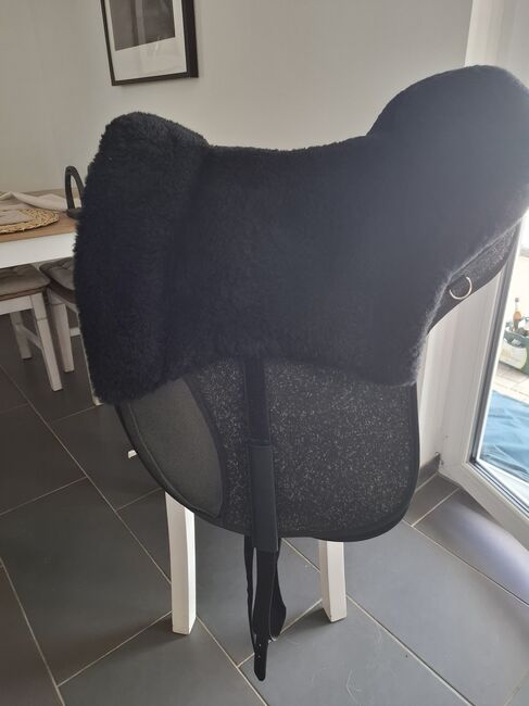 Grandeur Air Fellsattel, Grandeur Air, Sina Brochhagen , Lambskin Pad, Hohenleimbach, Image 5