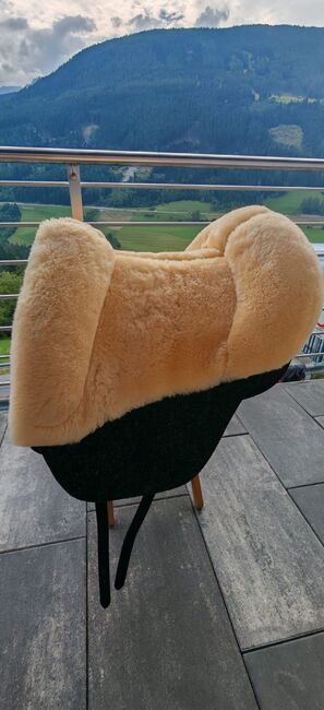 Grandeur Fellsattel "FlowFinder" anthrazit, Grandeur FlowFinder, Andre, Lambskin Pad, Telfes im Stubai, Image 4