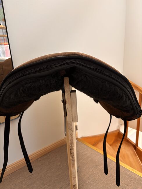 Grandeur Reitpad Alcantara braun neuwertig, Grandeur Reitpad Alcantara, Elrem , Bareback pads, Jerrishoe, Image 3
