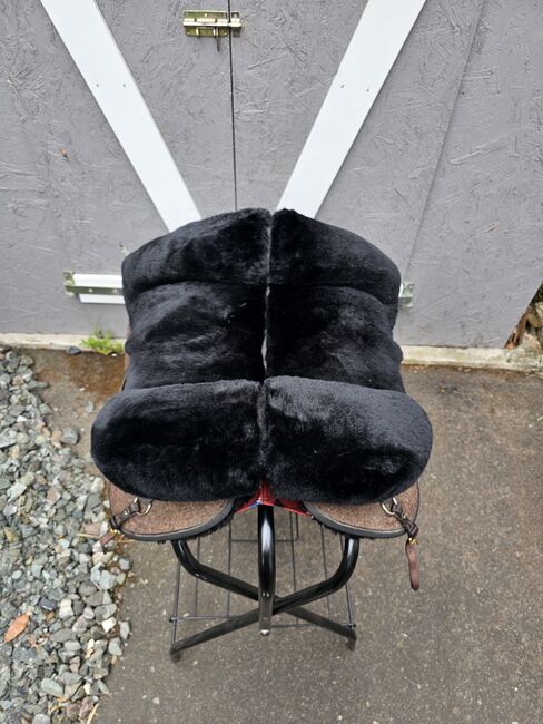 Grandeur Tomentum Fellsattel, Grandeur Tomentum, Eva Geißler , Lambskin Pad, Linden, Image 3