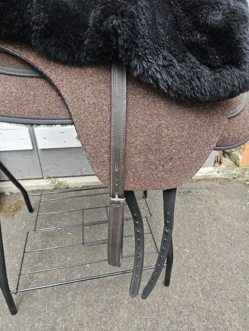 Grandeur Tomentum Fellsattel, Grandeur Tomentum, Eva Geißler , Lambskin Pad, Linden, Image 4