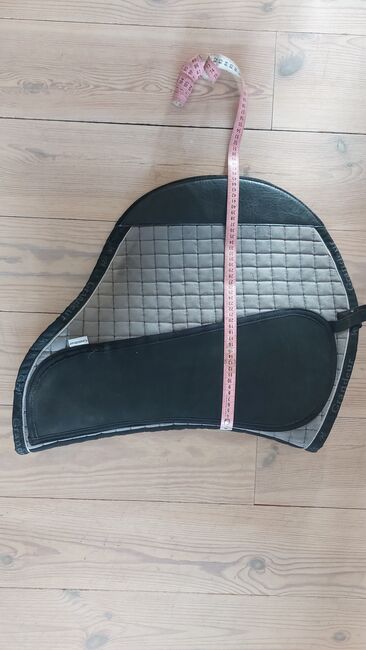 Grandeur Schabracke polsterbar mit Lammfell, Grandeur Satteldecke für Startrekk Comfort, Michaela Bartz, Dressage Pads, Aachen Eilendorf, Image 4