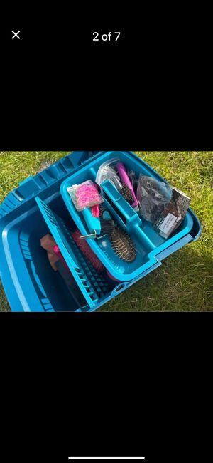 Grooming box with brushes, bands etc, Shires, Jess, Grooming Brushes & Equipment, Telford, Image 2