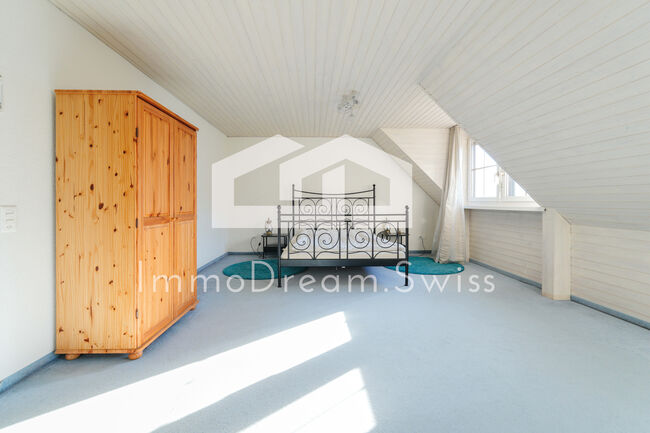Grosszügige Landhausvilla 11.5 Zi., mit Pferdestall und 5 Garagen, Herr Mike Benz (MB Management and Consulting AG), Pferdeimmobilien, Reitnau, Abbildung 2