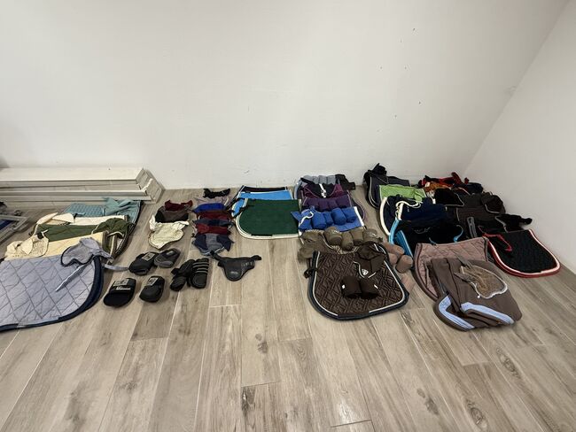 Großer Pferdezubehörverkauf – BR & Eskadron u.a. Marken, BR und Eskadron , Taner Steiner , Dressage Pads, Deutsch Wagram, Image 2
