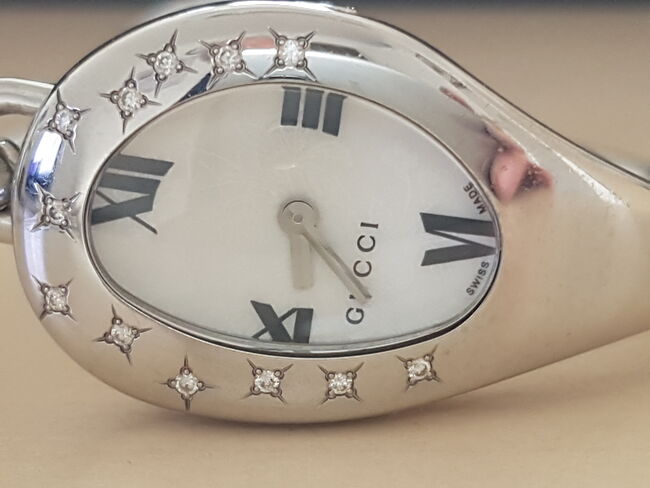 GUCCI Horsebit 103, Damen-Armbanduhr mit 12 sternförmigen Brillanten, Gucci GUCCI Horsebit 103, Hans-Christian Haller, Reiterschmuck, Baldham, Abbildung 2