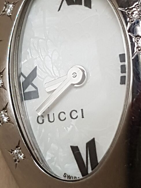 GUCCI Horsebit 103, Damen-Armbanduhr mit 12 sternförmigen Brillanten, Gucci GUCCI Horsebit 103, Hans-Christian Haller, Reiterschmuck, Baldham, Abbildung 3