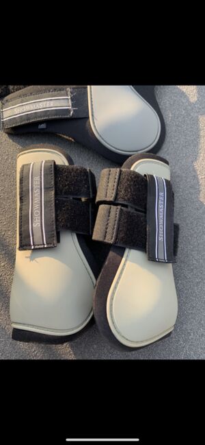 Hartschalengamaschen & Streichkappen, Showmaster , Angelina , Tendon Boots, Nürnberg , Image 2