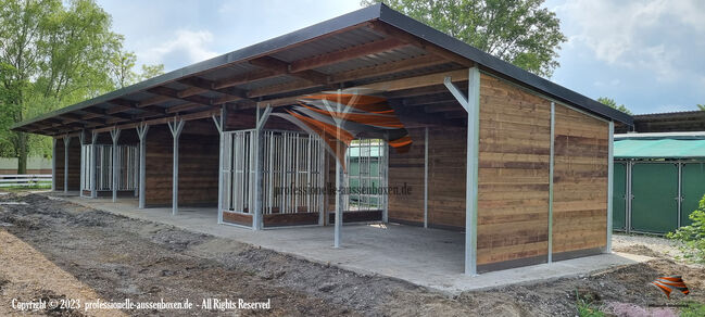 Pferdeboxen und Stallbau: Pferdestall, Aussenboxen, Pferdeunterstände und Weidehütten pferd, AUSSENBOXEN PFERDESTALL - PFERDEBOXEN - STALLUNGEN, AUSSENBOXEN (AUSSENBOXEN Sp. z o.o.), Horse Stables, Wałcz, Image 4