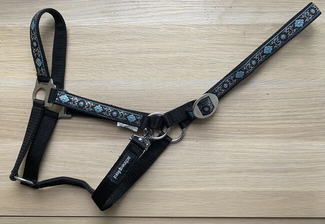 Halfter in Schwarz/Silber/Blau, Gr. FULL, Schneepferd NEI, Schneepferd, Anschi, Halters, Hallerndorf 