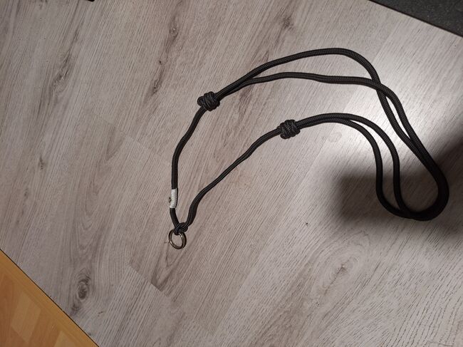 Halsring für die Koppel, Stonedeek Halsring Bonny, Tero Brandt, Bitless Bridles, Ratekau