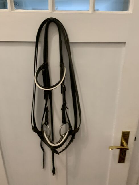 Hannoversche Trense, Wassertrense mit hannoverschen und englischen Reithalfter, C. B. , Bridles & Headstalls, Worpswede