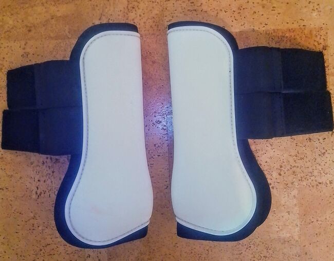 Hartschalengamaschen weiß, Showmaster, Martina Roth , Tendon Boots, Bammental, Image 2