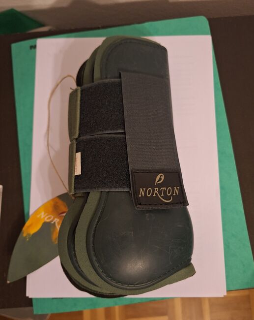 Hartschallengmaschen, Orton, Manuela Schmiedhofer , Tendon Boots, Obdach