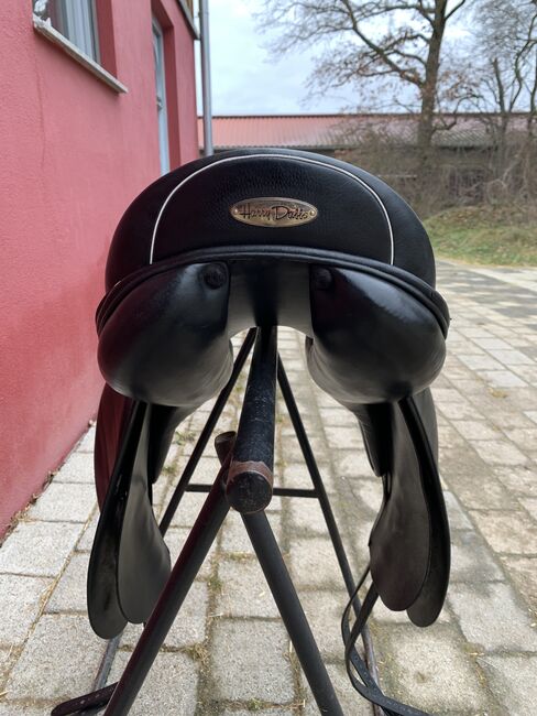 Harry Dabbs Elegant Dressursattel 17,5 Zoll schwarz, Klettpausche, Harry Dabbs Elegant , Lisa Kosmin, Dressage Saddle, Gechingen, Image 2