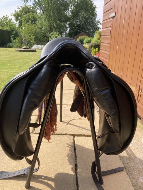 Harry Dabbs Platinum Avant Consort Paris 17.5” MW Black dressage Saddle, Harry Dabbs Platinum   Avant Consort Paris , Karen sansom, Siodła ujeżdżeniowe, Ashby-de-la-zouch, Image 2