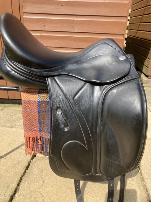 Harry Dabbs Platinum Avant Consort Paris 17.5” MW Black dressage Saddle, Harry Dabbs Platinum   Avant Consort Paris , Karen sansom, Siodła ujeżdżeniowe, Ashby-de-la-zouch