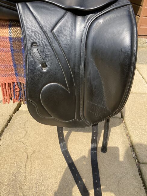 Harry Dabbs Platinum Avant Consort Paris 17.5” MW Black dressage Saddle, Harry Dabbs Platinum   Avant Consort Paris , Karen sansom, Siodła ujeżdżeniowe, Ashby-de-la-zouch, Image 5