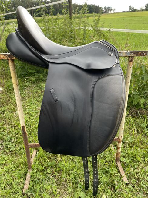 Hemano Dressage Champion 1 Dressursattel – 17,5 Zoll / KW 33 – Top Zustand!, Hemano Dressage Champion 1, Steffi , Dressursattel, Leinburg