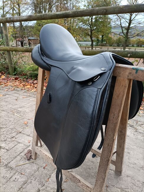 Dressursattel Hemano, Hemano Roxy Dressur, Stephanie , Dressage Saddle, Bissendorf