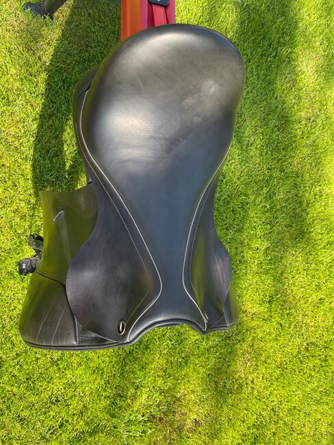 Hemano Dressursattel 18 Zoll, Hemano Basic Solution, Simone Blaschka, Dressage Saddle, Mannheim, Image 4