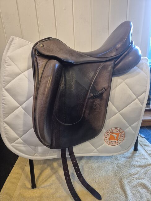 Hennig Dressage Saddle 17M, Hennig Hennig, Annie, Dressage Saddle, Pitlochry