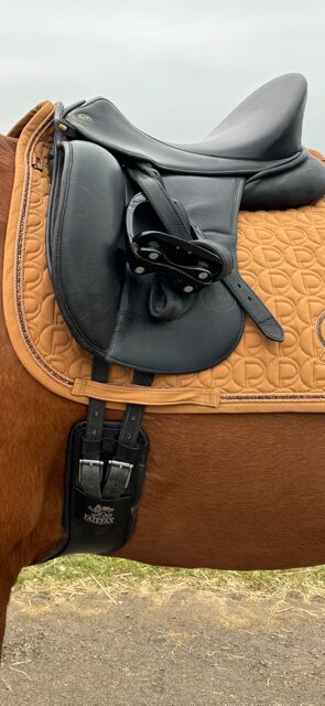 HENNIG Dressursattel MFT -Baum Monoblatt, Hennig Dressursattel 2022 MFT-Baum Monoblatt , Sonja, Dressage Saddle, Perl