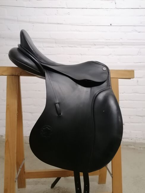 Hennig Dressursattel Vielseitigkeitssattel Schwerpunkt Dressur, Hennig, Dominique, All Purpose Saddle, Zossen, Image 4