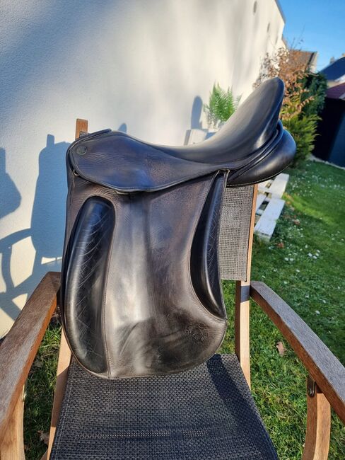 Hennig Dressursattel schwarz Maßsattel, Hennig, Jenny, Dressage Saddle, Duisburg