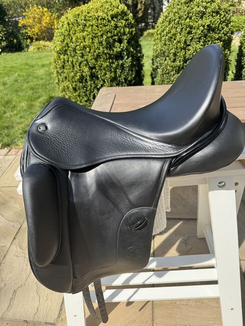 Hennig Dressursattel 17,5  ‚8 2022, Hennig  Dressursattel , Simone van Cayzeele, Dressage Saddle, Königstein, Image 9