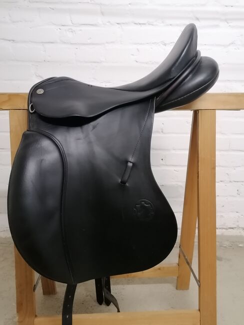 Hennig Dressursattel Vielseitigkeitssattel Schwerpunkt Dressur, Hennig, Dominique, All Purpose Saddle, Zossen, Image 5