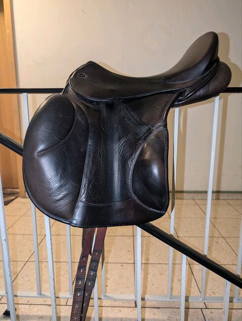*** Hennig MFT NZT Springsattel in braun, rar ***, Hennig MFT NZT, A. Maar, Jumping Saddle, Radevormwald