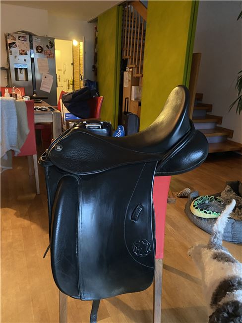 Henning Dressursattel, Henning Sattelnummer 1104206, Aschauer , Dressage Saddle, Wien, Image 2