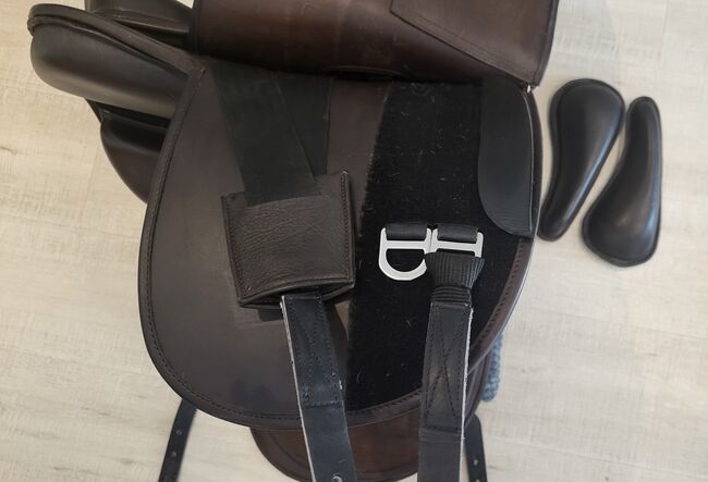 Hidalgo Chicago Leathertree 18", Hidalgo Chicago, Isabelle, Dressage Saddle, Mouans-Sartoux, Image 3