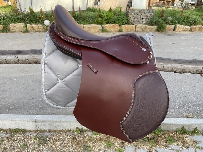 Hidalgo Lederbaum Sattel London GP VS 18“ Rot Braun wenig gebraucht, Hidalgo London GP, Aline Schubert, All Purpose Saddle, Brackeheim