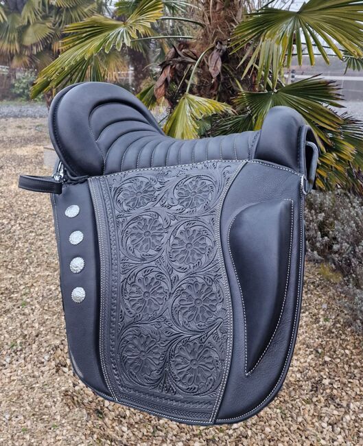 Hidalgo Lederbaumsattel Sanlucar SHIRE, Hidalgo Sanlucar, Kerstin Heyn - Feine Reitkunst (Sprint GmbH - Feine Reitkunst), Baroque Saddle, Freiburg