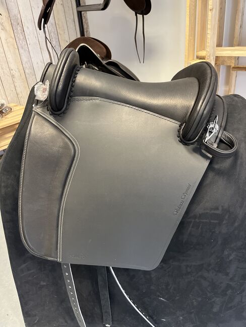 Hidalgo Valencia Spezial, Hidalgo Valencia Spezial, Manuel Pühringer  (MR Pühringer OG), Treeless Saddle, Poysbrunn