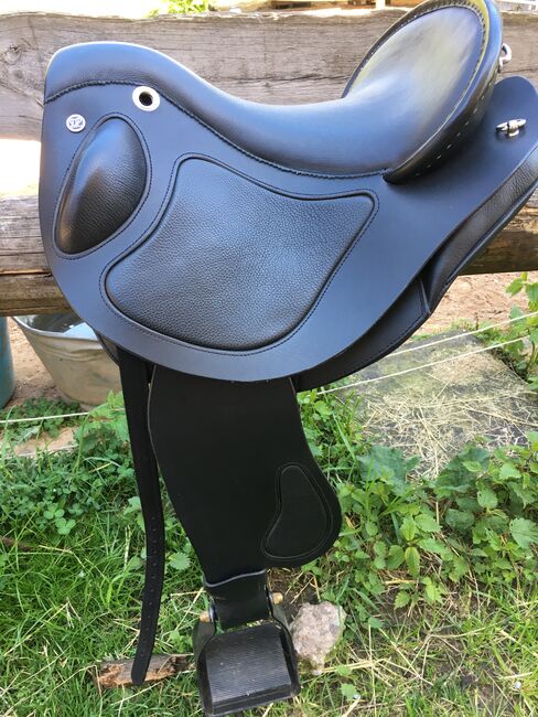 Wander- und Distanzsattel, Deuber und Partner Quantum Sport S2, Christina Hufer, Endurance Saddle, Nürnberg, Image 3