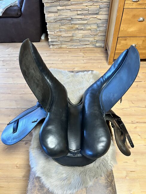 Hintermayer Anatomic Dressursattel 17 Zoll 5 W für breite Pferde, Hintermayer Anatomic, Ute Zimmerer, Dressage Saddle, Erbendorf, Image 12