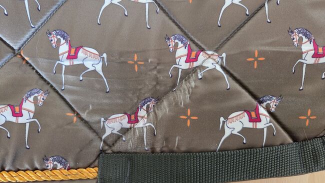 HKM Dressur Schabracke "Allure Cheval" olivegrün, HKM Allure Cheval, Annkathrin, Dressage Pads, Nordstemmen, Image 3