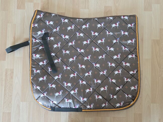 HKM Dressur Schabracke "Allure Cheval" olivegrün, HKM Allure Cheval, Annkathrin, Dressage Pads, Nordstemmen