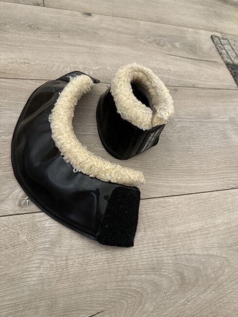 HKM Hufglocken Lack schwarz Lammfell L (M), HKM, Anna-Lena Baumert, Pozostałe, Mittelstenahe