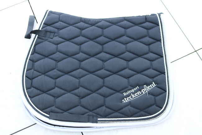 HKM Sports Schabracke und Fliegennetz, Lea Oehler, Dressage Pads, Wädenswil, Image 2