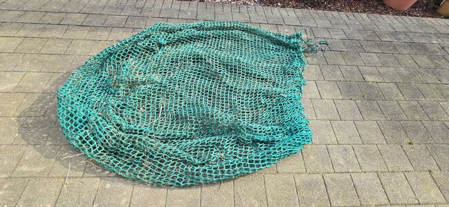 Rundballenheunetz, Konege, Susi T. , Hay Nets, Bags & Rags, Erkelenz 